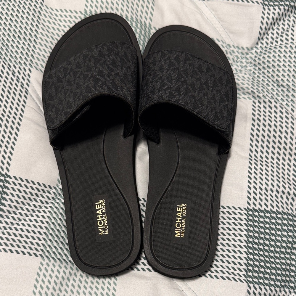 Michael Kors Elegant Black Slide Sandals